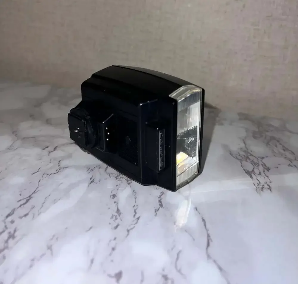 VTG Olympus Electronic Flash T20 for OM Series Cameras